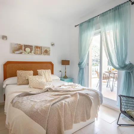 Villa Roca By Abahana